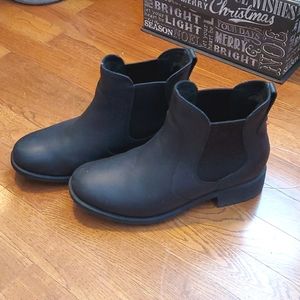Ugg Bonham Chelsea Boots Sz. 8.5